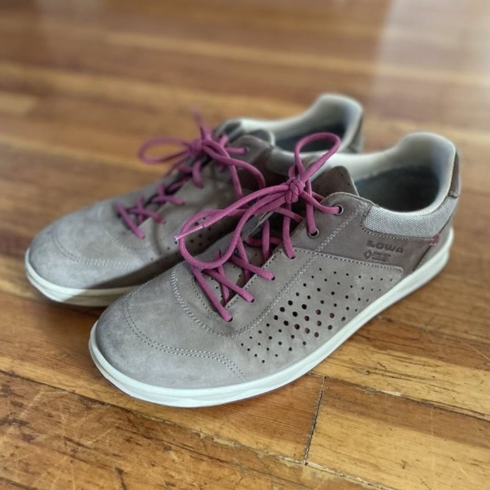 Lowa San Francisco Women’s Gore-Tex Size 8.5 / 40